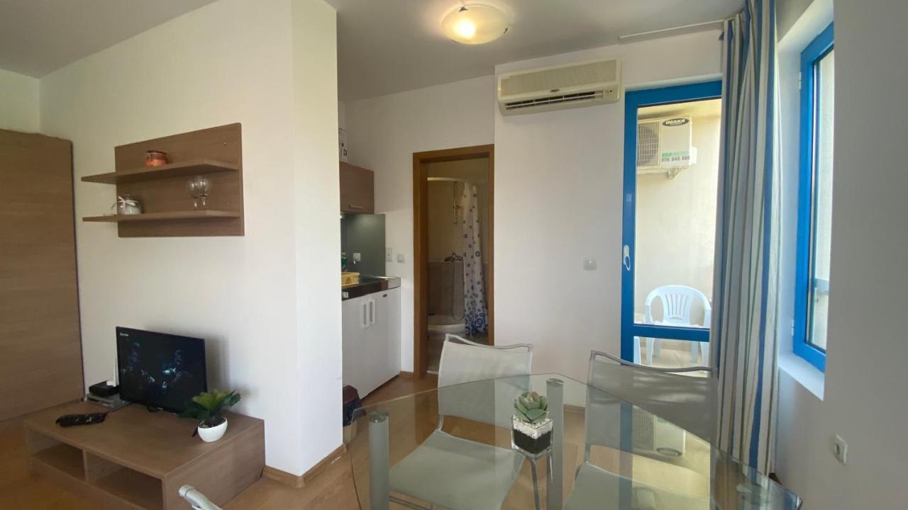 Bratanov Excelsior Apartment Pantai Sunny Luaran gambar
